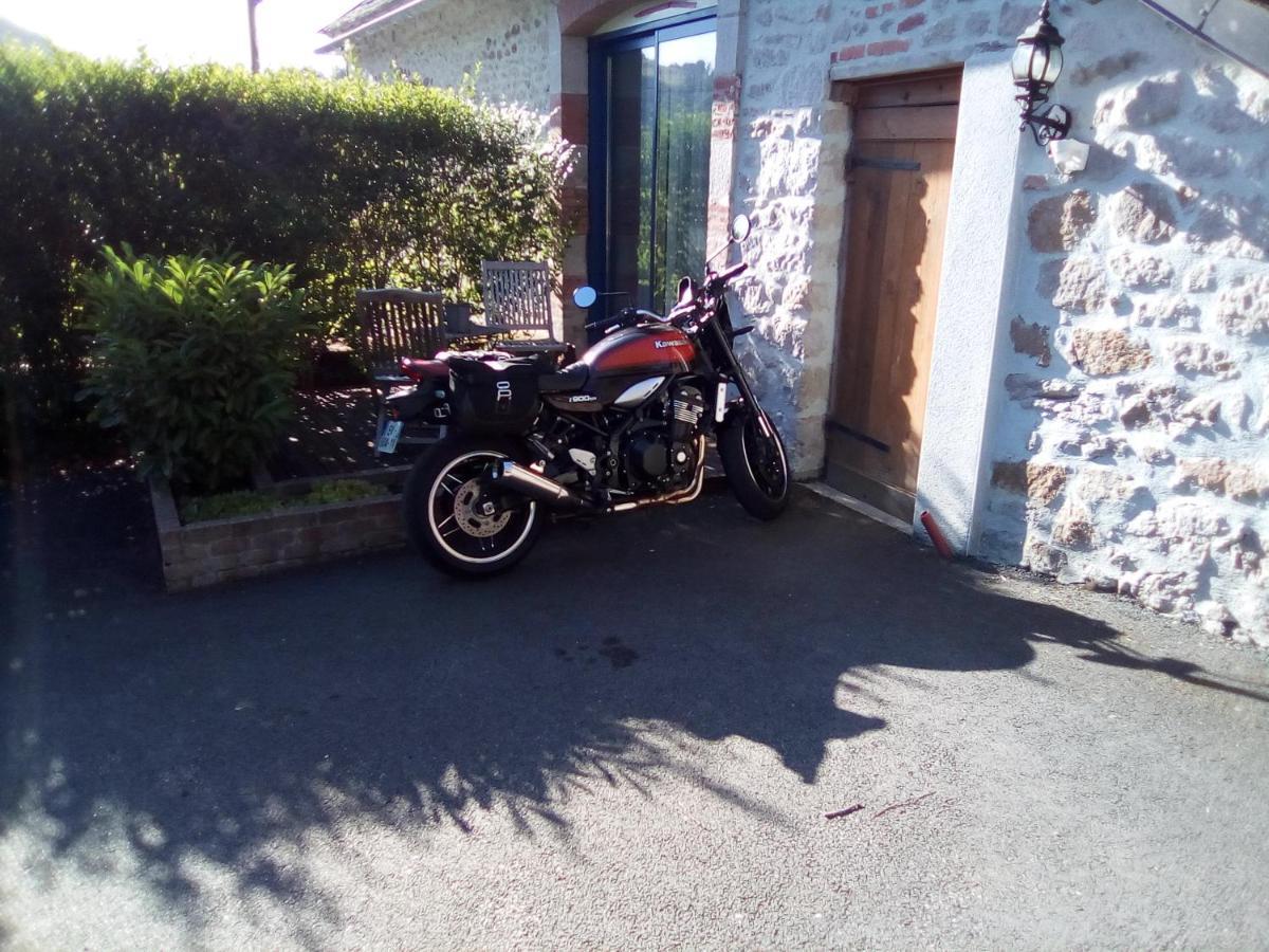 Le Relais Des Capucines Bed & Breakfast Largnac Exterior photo