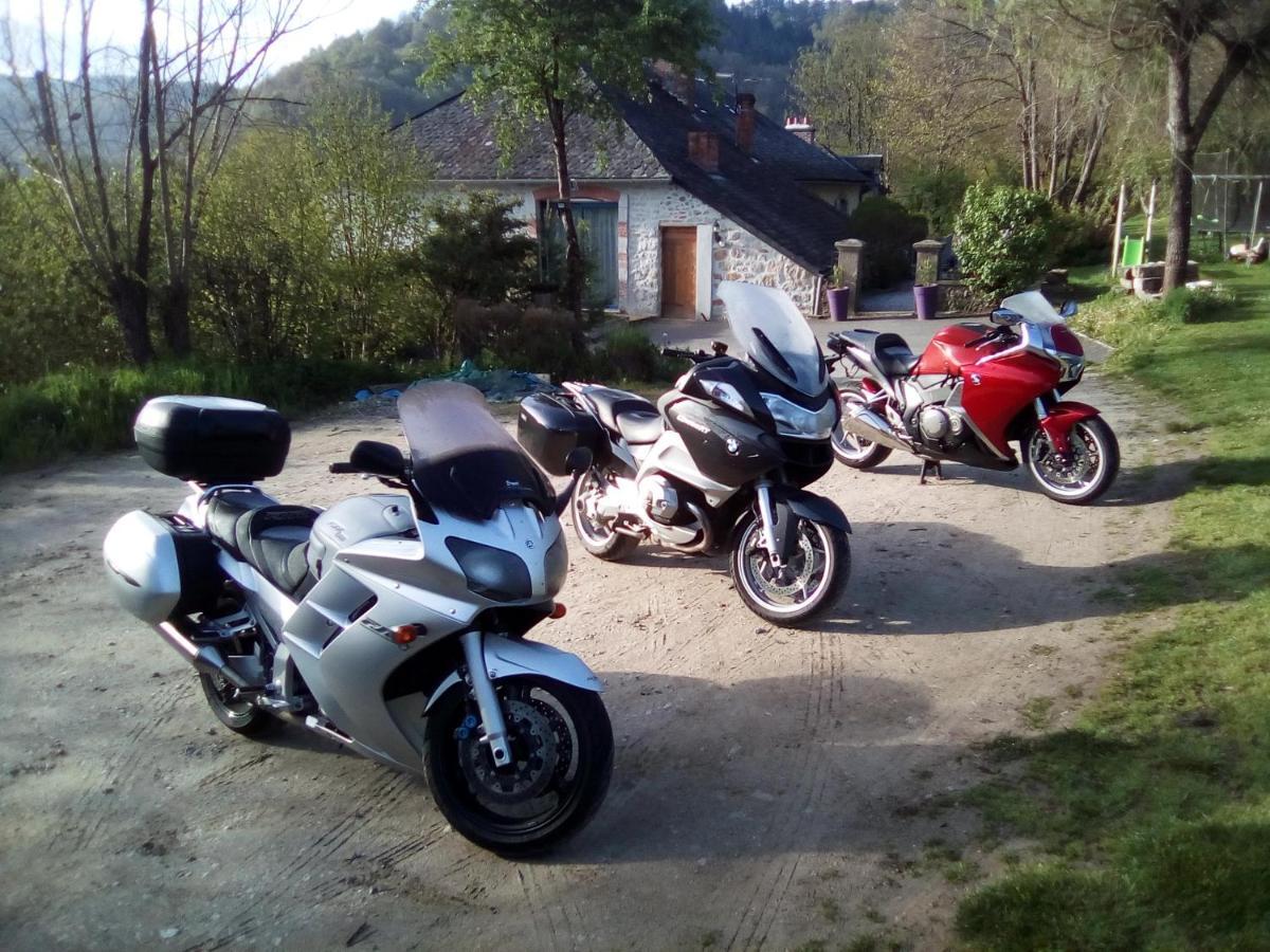 Le Relais Des Capucines Bed & Breakfast Largnac Exterior photo