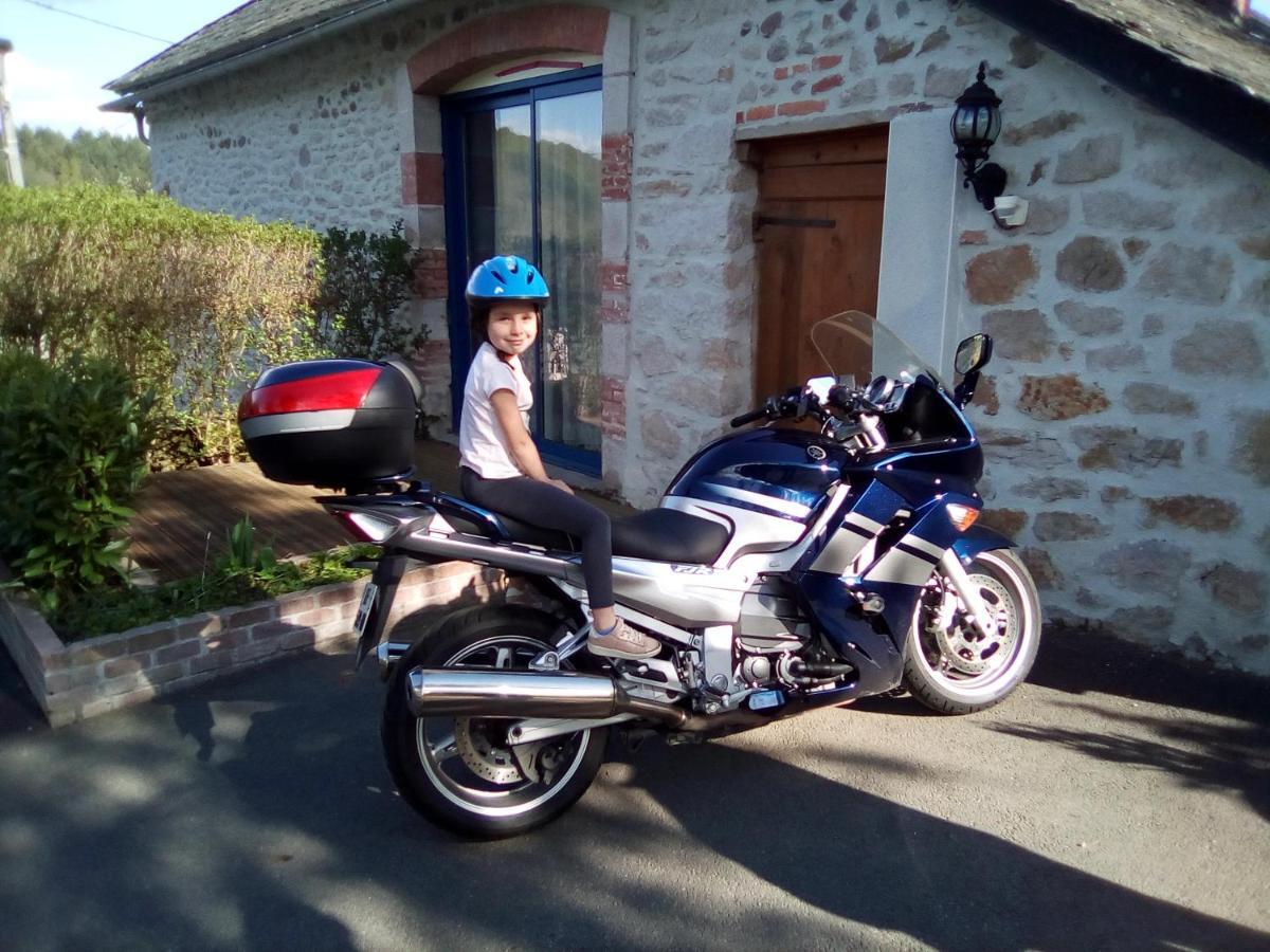 Le Relais Des Capucines Bed & Breakfast Largnac Exterior photo
